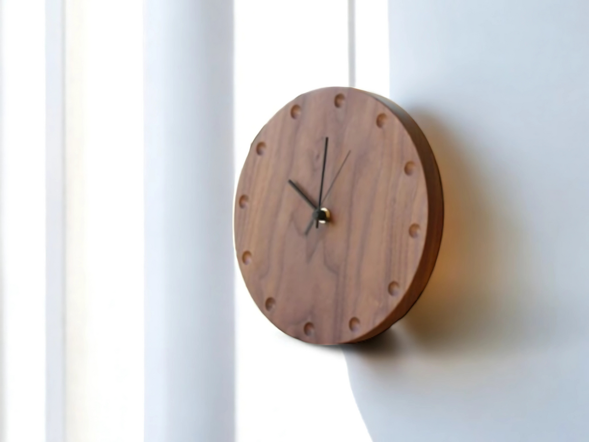 Wall Clock Round
