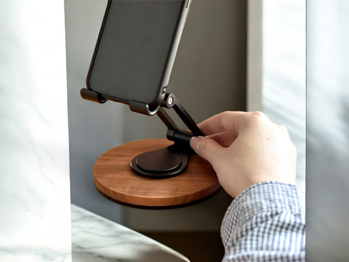 Adjustable Smartphone Stand