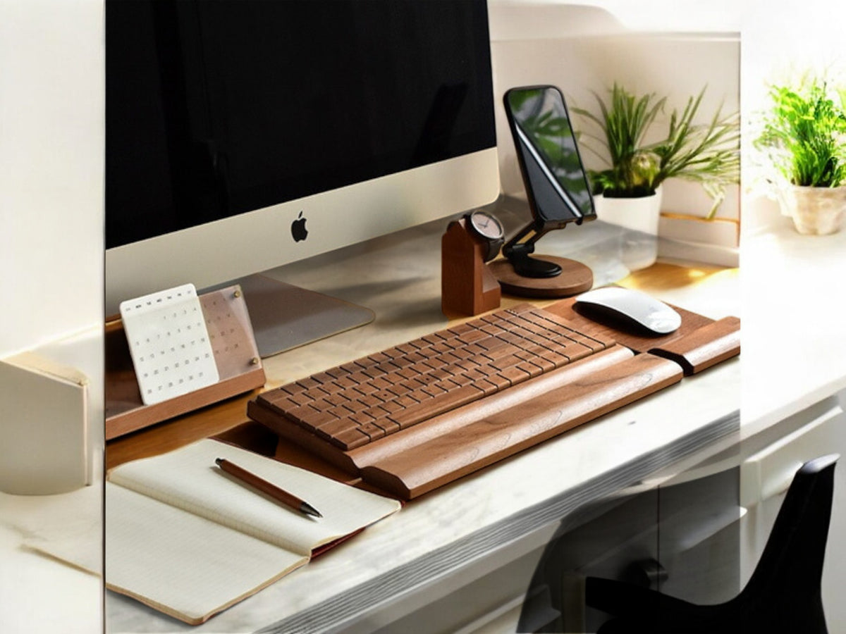 Adjustable Smartphone Stand